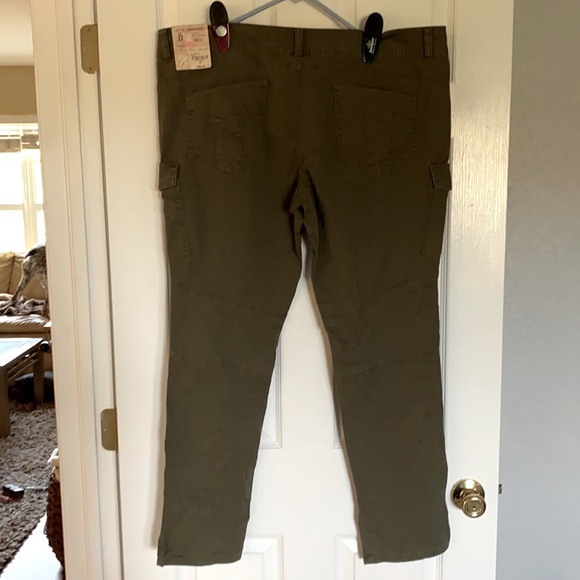 Cargo pants - Picture 4 of 6